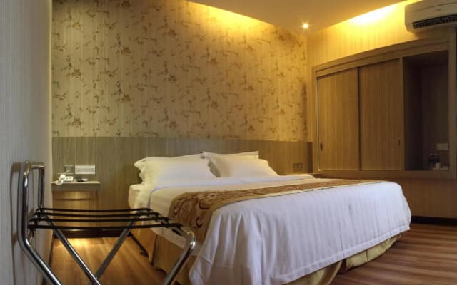 Mandarin Hotel - photo 3