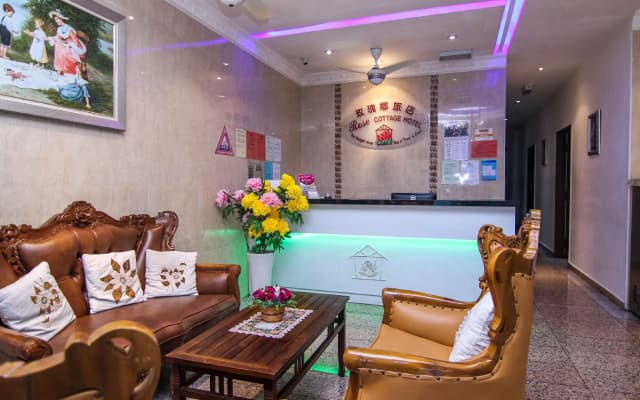 Hotel Zamburger Taman Mutiara Mas - photo 2