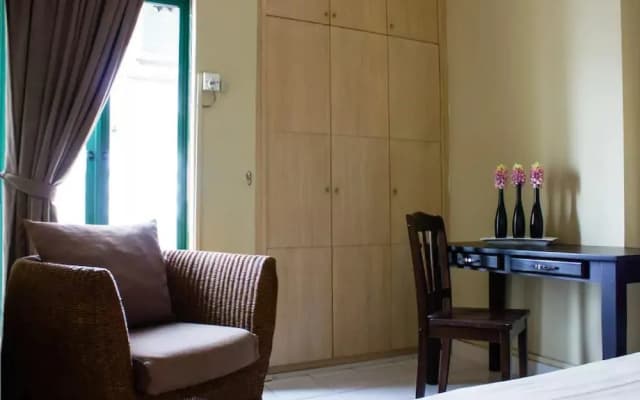 Luxurious Condo Near Gurney - photo 5