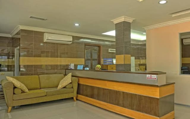 Penarak Bamboo Beach Motel - photo 2