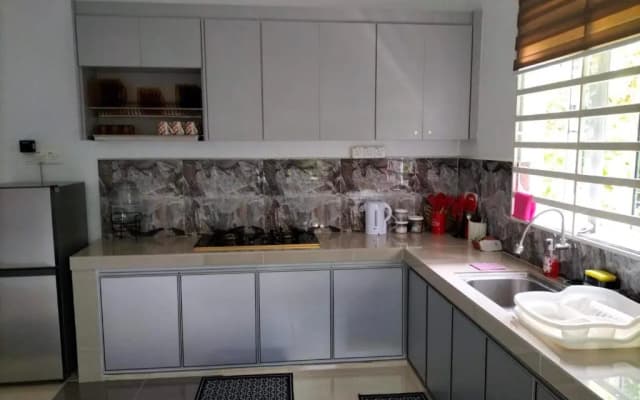 Wipah Guest House in Kampung Lundang, Kota Bharu - photo 4