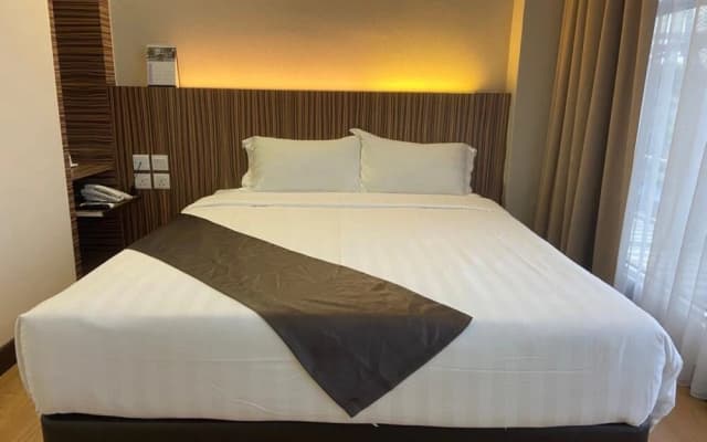 Capital O 90447 Hotel Ezzyhome Kebun Teh - photo 5