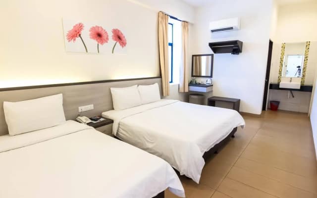 Sunflower Hotel Melaka - photo 4