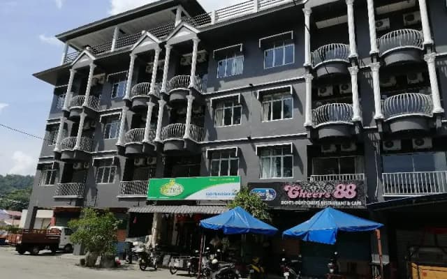 Safari Hotel by OYO Rooms - photo 3
