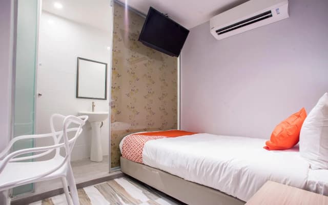 OYO 1126 Gs Hotels (Sanitized Stay) - photo 2