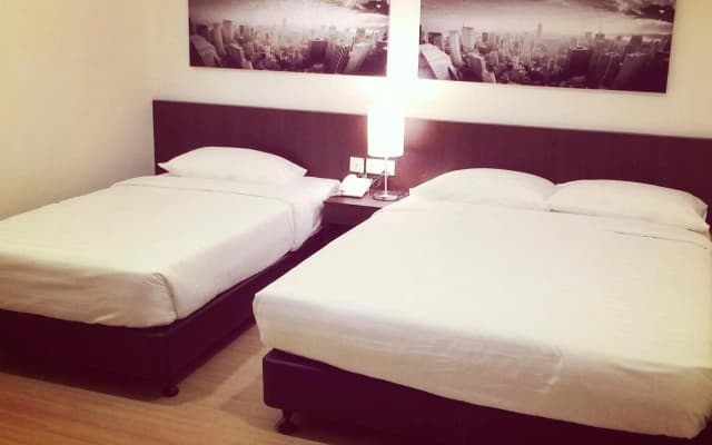 The View Hotel - photo 3