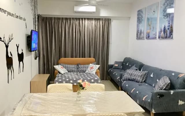 Golden Shine Homestay at Midhills Genting - photo 5