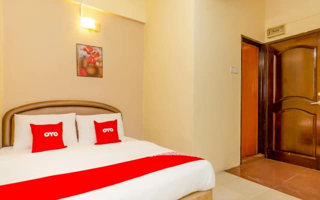 OYO 89703 B Link Hotel - photo 3