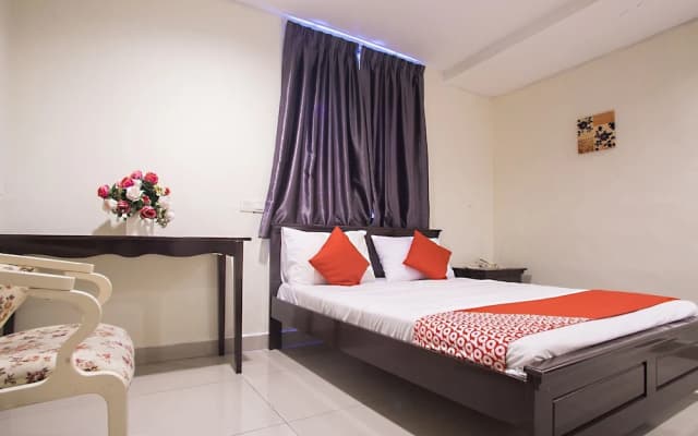 KK Hotel Kajang by OYO - photo 5