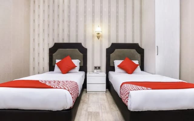 OYO 519 Domus Hotel - photo 5
