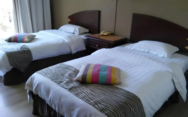 Casuarina Hotel - photo 3