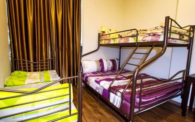 Tropicana Homestay - photo 4