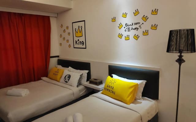 Hotel Zamburger Plaza Mahkota - photo 3