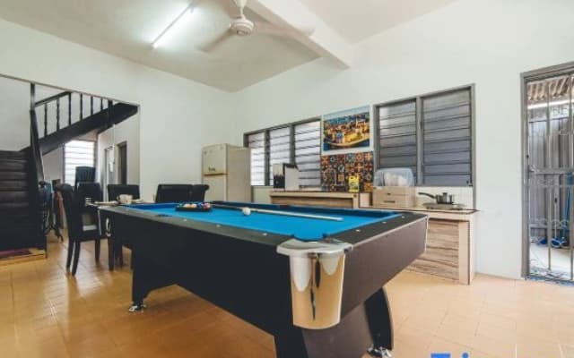 Batu Pahat Sri Jaya Villa 4BR 18pax - photo 4
