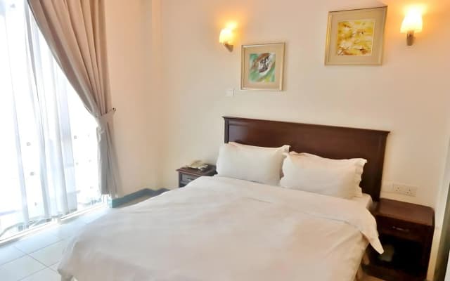 De Galleria Hotel - photo 5
