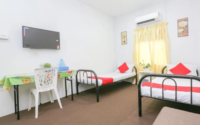 Citra Kadok Banquets & Homestay - photo 2