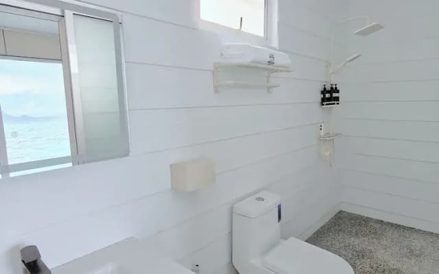 Bubblefish water villa - photo 4