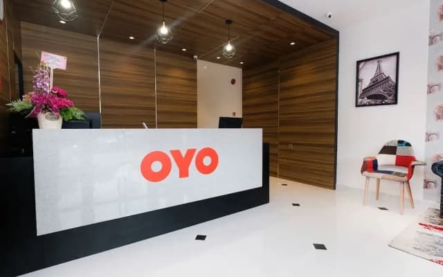 OYO 1139 W Hotel Cemerlang - photo 2