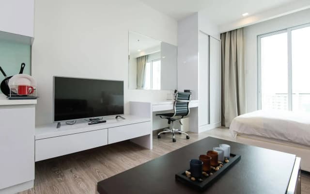 RH Suites at One Bukit Ceylon - photo 2