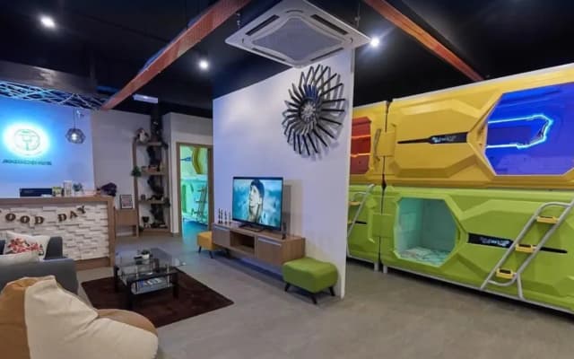 JK Capsule Hostel - photo 3