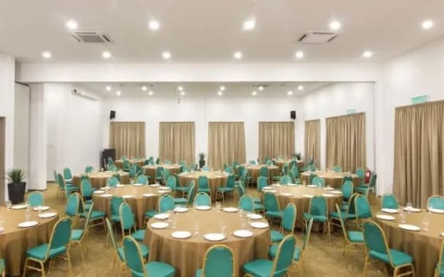 Suria Hot Spring Resort Bentong - photo 5
