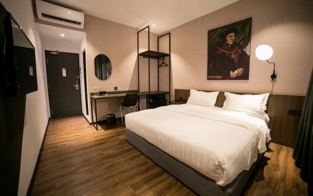 Eureka Hotel - photo 5