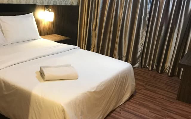 V Hotel - photo 3