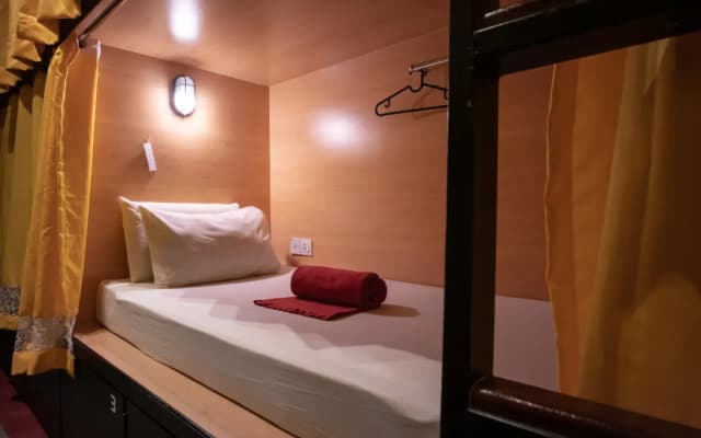 SKYPOD Hostel - photo 5