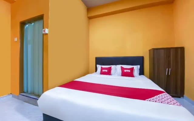 Hotel Coop by OYO Rooms - photo 4
