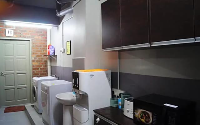 Bricks backpackers Hostel - photo 2