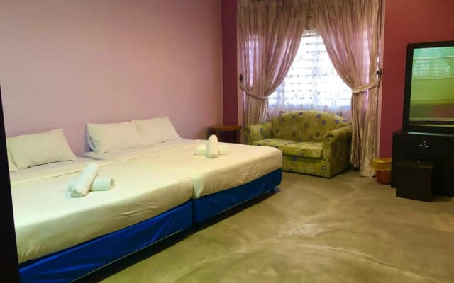 Bukit Indah Homestay - photo 2
