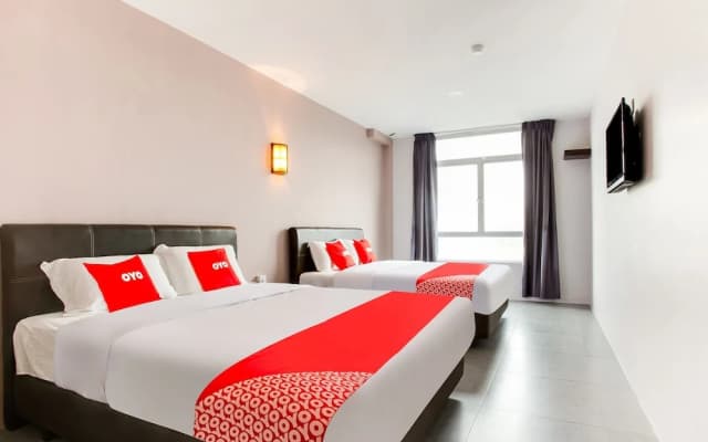 988 Hotel by OYO Rooms - photo 5