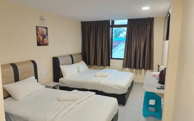 Southern TIP Hotel - photo 2