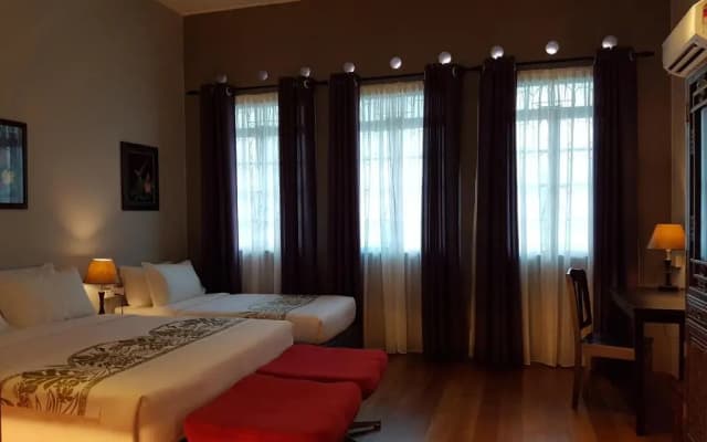 My Chinaman'S Home Ii - photo 2