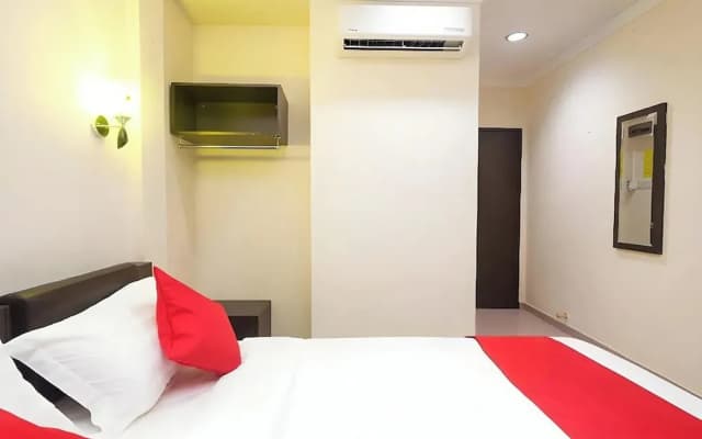 T P Hotel - photo 4