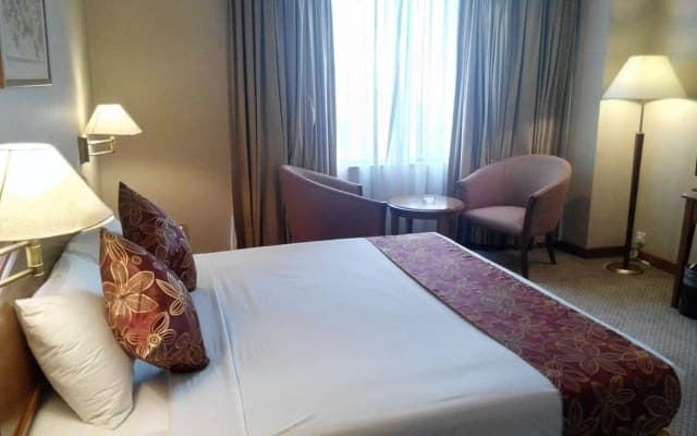 Mandarin Court Hotel - photo 5