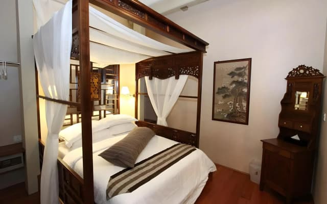 Courtyard At Heeren Boutique Hotel - photo 4