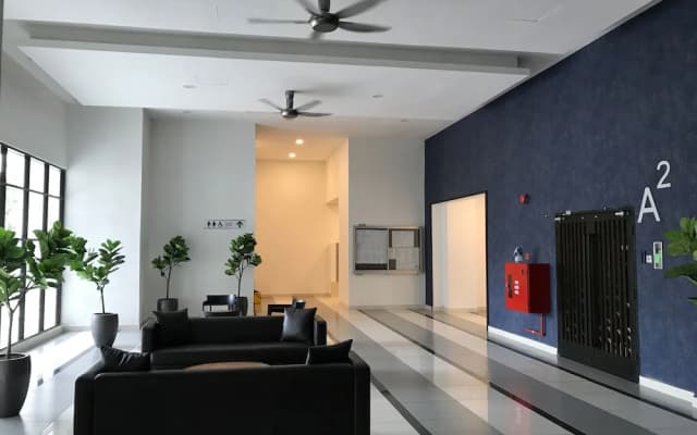 JB Staycation next to Paradigm Mall JB - photo 2