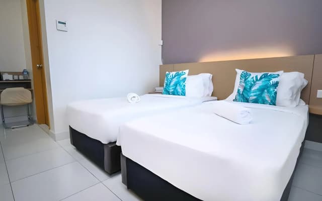 Harbour Hotel - photo 4