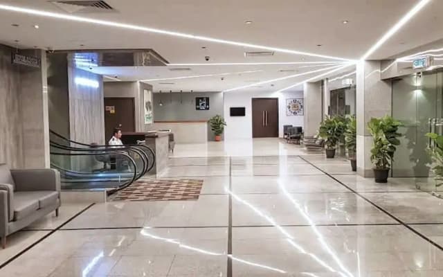 Urban H Hotel - photo 2