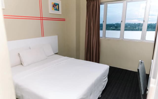 Ridel Sunset Hotel - photo 2