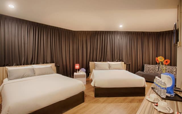 New Boutique Hotel - photo 3