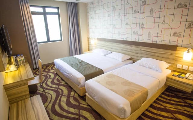 Hotel Zamburger Victory City - photo 4