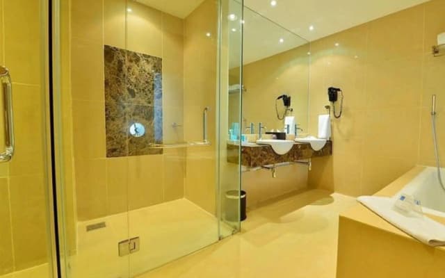 Novotel Kota Kinabalu - photo 3