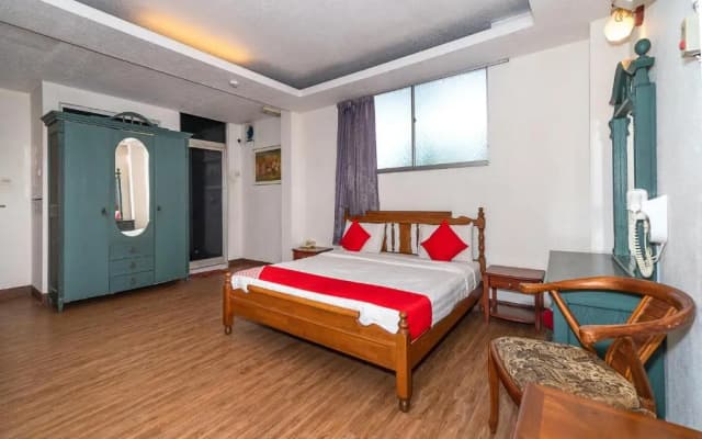 OYO 89864 Hotel Holiday Park - photo 4