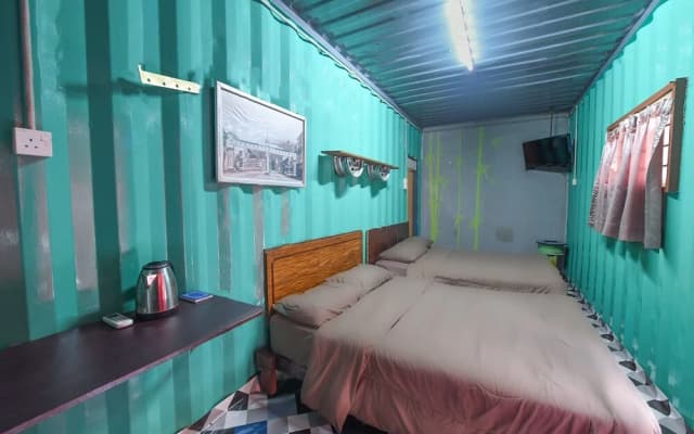 OYO 90589 The Jungle Cabin House - photo 2