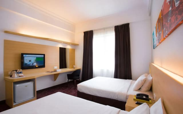 Prescott Hotel KL Medan Tuanku - photo 4