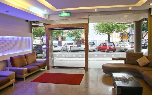Royal Hotel - photo 4