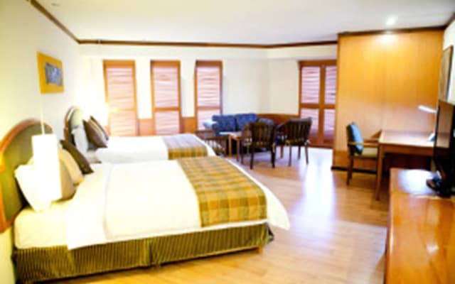 Kemena Plaza Hotel - photo 5