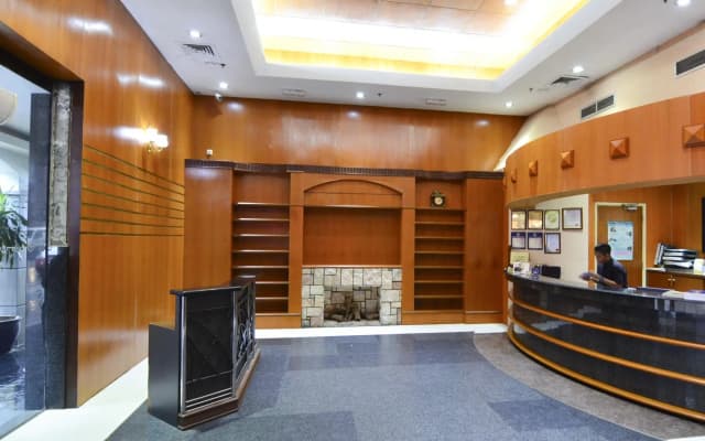 Cardogan Hotel - photo 2